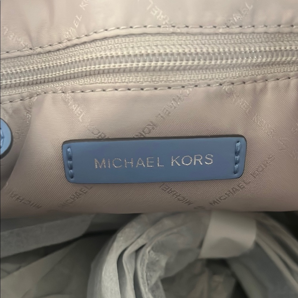 Michael Kors Blue Shoulder Bag with Silver Charm - Picture 7 of 8